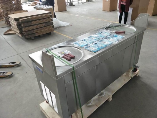 Experimenta la mezcla perfecta de sabor y diseño con nuestra máquina de helados de piedra fría