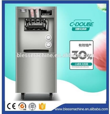 Máquina de helados de 3 sabores con super rendimiento 220V/50Hz