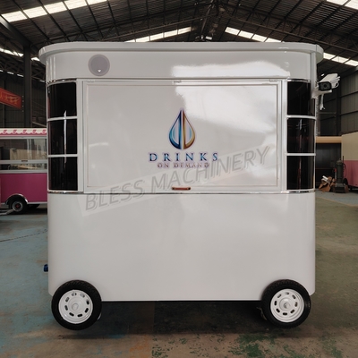 Camiones móviles de trailers de comida para bocadillos Camiones de comida multifunción con materia prima a base de harina
