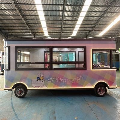 2024 Furgoneta comercial de comida caliente de barbacoa de ahorro de energía para comida rápida al aire libre en estándares estadounidenses