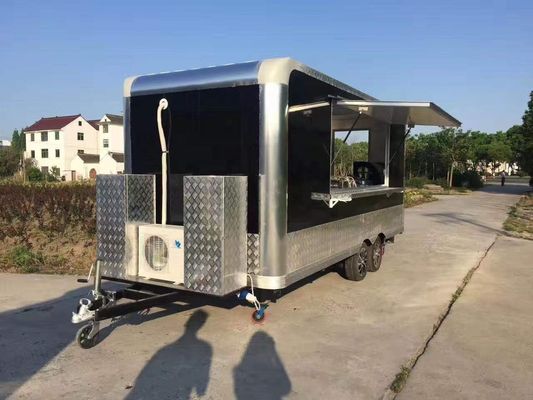 Servicio de mantenimiento y reparación de campo incluido en el diseño de remolques para aplicaciones de conservas