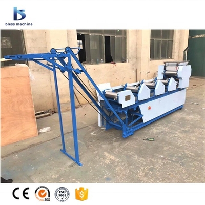 Máquina de hacer fideos Indomie china profesional con dimensiones de 2300 * 730 * 1300mm