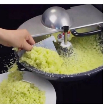 Experimenta el poder de nuestra máquina de cortar verduras de 60 kg para obtener resultados superiores