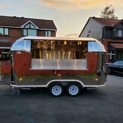 35KM-75KM/H Food Truck Trailer de catering con fácil operación y cocina totalmente equipada