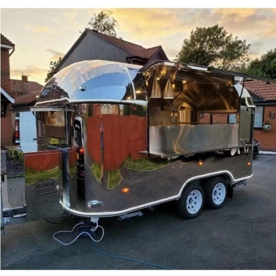 35KM-75KM/H Food Truck Trailer de catering con fácil operación y cocina totalmente equipada