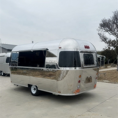 Camioneta móvil de trailers de comida conveniente y versátil para hacer comida deliciosa en cualquier lugar