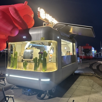 Camión de comida rápida de helados al aire libre con cocina personalizada 110V/220V