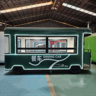 Equipo de cocina completo con batería de 1000 kg de capacidad para restauración móvil
