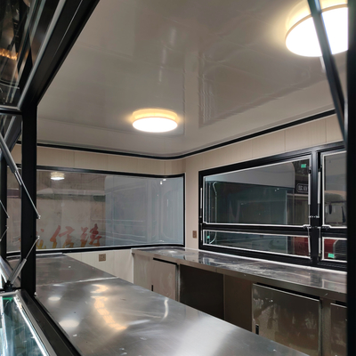 Equipo de cocina completo con batería de 1000 kg de capacidad para restauración móvil