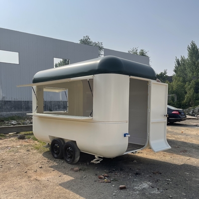 Trailer de remolque de alimentos de 40 kilómetros por hora Trailer de concesión móvil totalmente equipado para productos