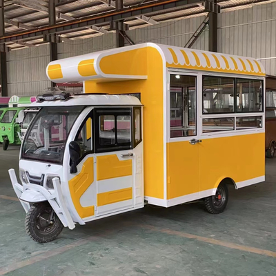 Triciclo de comida rápida eléctrica móvil multipropósito con 3 ruedas de carretera 3.8 * 1.6 * 2.35m