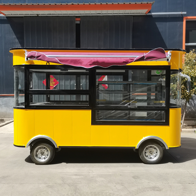 Comida rápida aperitivos bebidas alcohólicas y helados furgoneta con configuración opcional