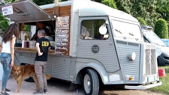 Trailer de comida Vintage Ventas móviles de varios productos personalizados Citroen HY Van