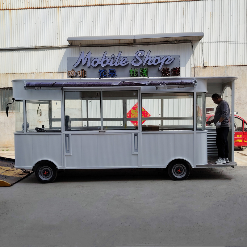 500*180*235cm Carrito de pollo frito eléctrico móvil con bebida de café y cola